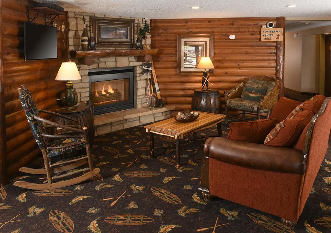 Cedar Creek Hotel Wausau - Rothschild 외부 사진
